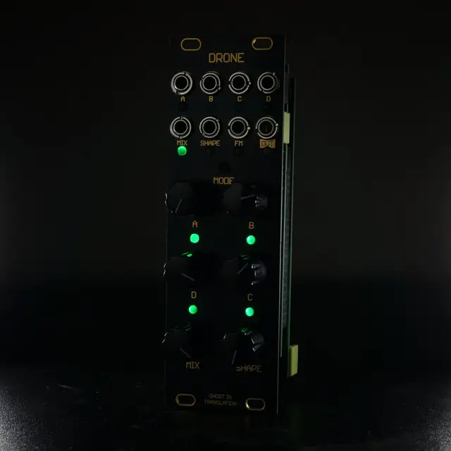 Ghost In Translation Drone, sintetizador Eurorack polifónico de 4 voces